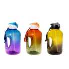 Színátmenetes Műanyag Vizes Palack 2,5 liter